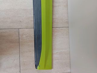 bontott SKODA ENYAQ Jobb első Ajtó Díszléc