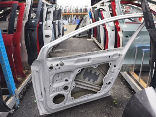 bontott SKODA ENYAQ Jobb első Ajtó (Üres lemez)