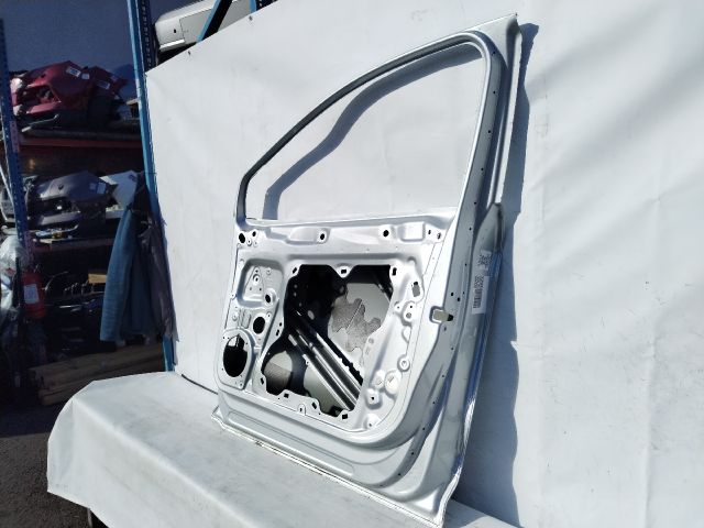 bontott SKODA ENYAQ Jobb első Ajtó (Üres lemez)