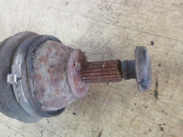 bontott SKODA FABIA I Bal Féltengely