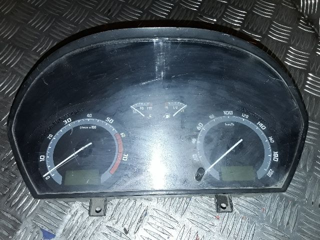 bontott SKODA FABIA I Kilométeróra