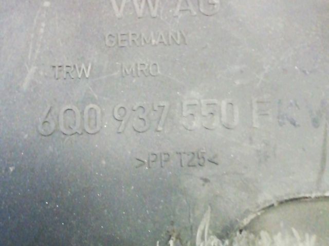 bontott SKODA FABIA I Akkumulátor Fedél