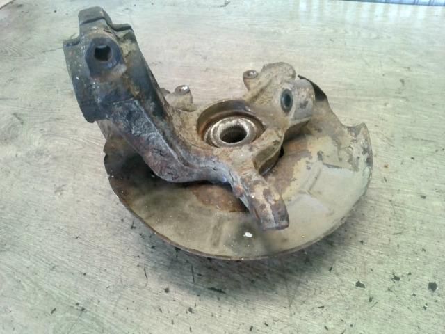 bontott SKODA FABIA I Bal első Csonkállvány Kerékaggyal