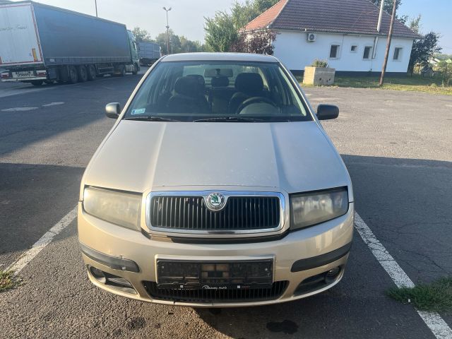 bontott SKODA FABIA I Bal első Csonkállvány Kerékaggyal