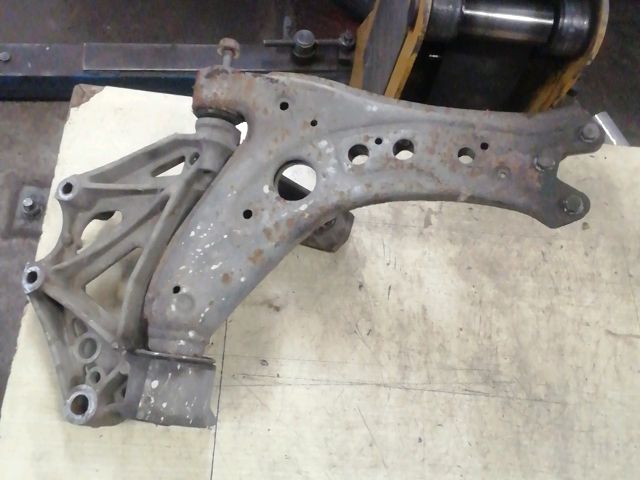 bontott SKODA FABIA I Bal első Lengőkar