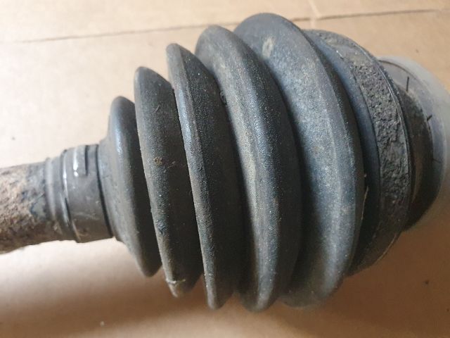 bontott SKODA FABIA I Bal Féltengely