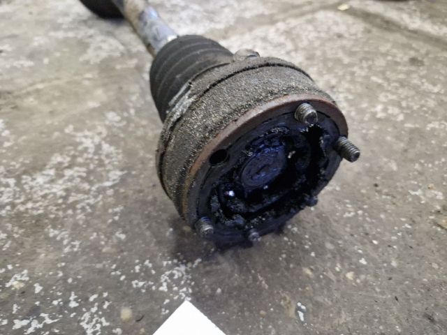 bontott SKODA FABIA I Bal Féltengely