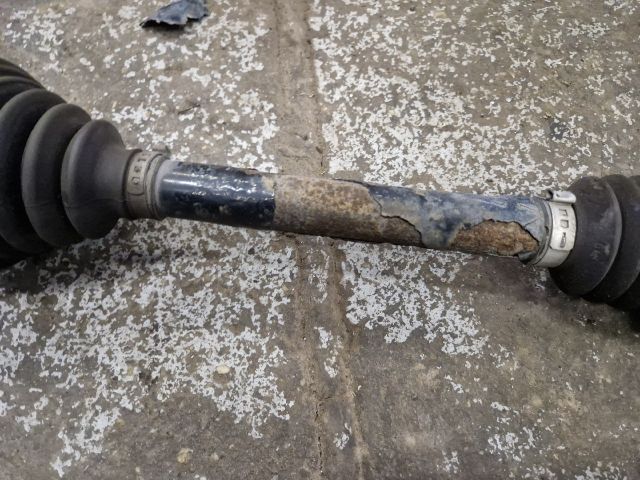 bontott SKODA FABIA I Bal Féltengely