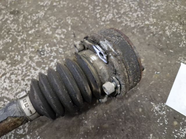 bontott SKODA FABIA I Bal Féltengely