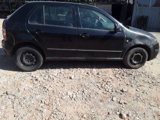 bontott SKODA FABIA I Biztosítéktábla Motortér