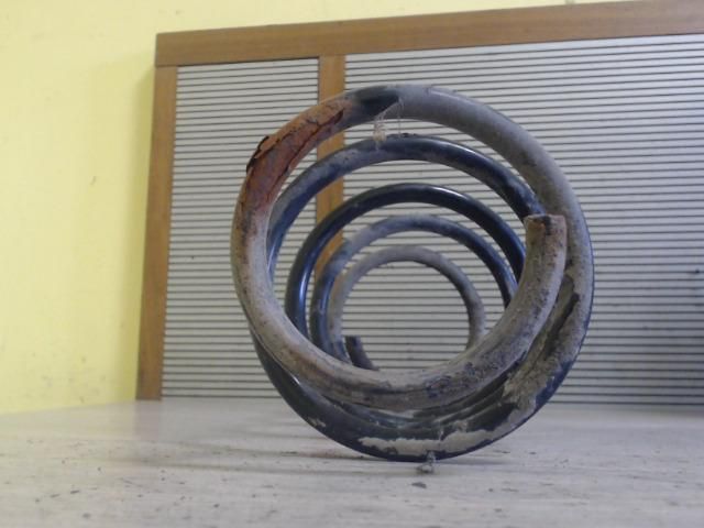 bontott SKODA FABIA I Első Rugó