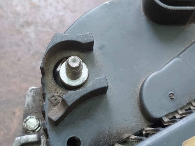 bontott SKODA FABIA I Generátor