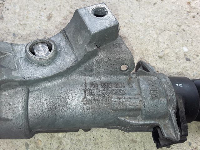 bontott SKODA FABIA I Gyújtáskapcsoló Házzal