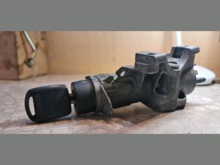 bontott SKODA FABIA I Gyújtáskapcsoló Házzal