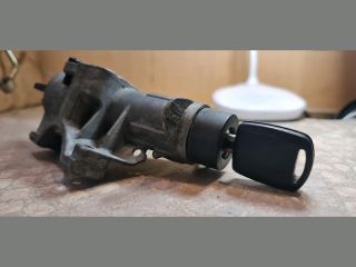 bontott SKODA FABIA I Gyújtáskapcsoló Házzal