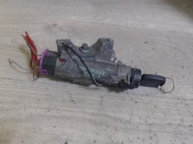 bontott SKODA FABIA I Gyújtáskapcsoló Házzal