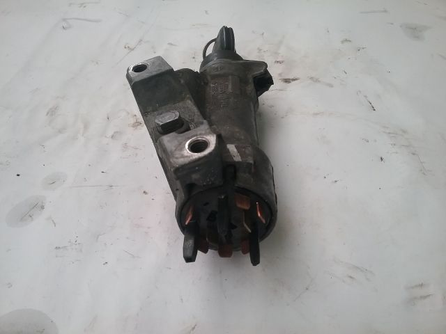 bontott SKODA FABIA I Gyújtáskapcsoló Házzal