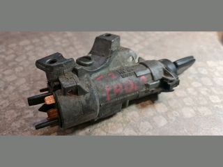 bontott SKODA FABIA I Gyújtáskapcsoló Házzal