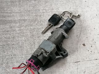 bontott SKODA FABIA I Gyújtáskapcsoló Házzal