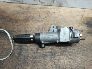 bontott SKODA FABIA I Gyújtáskapcsoló Házzal