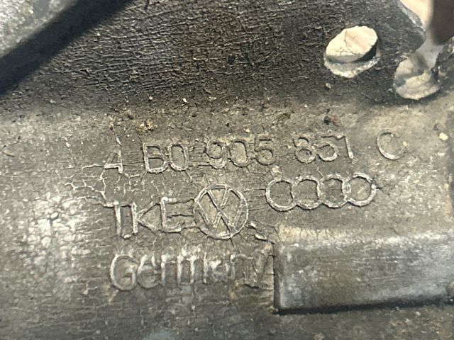 bontott SKODA FABIA I Gyújtáskapcsoló Házzal