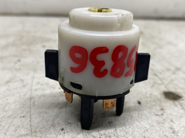 bontott SKODA FABIA I Gyújtáskapcsoló