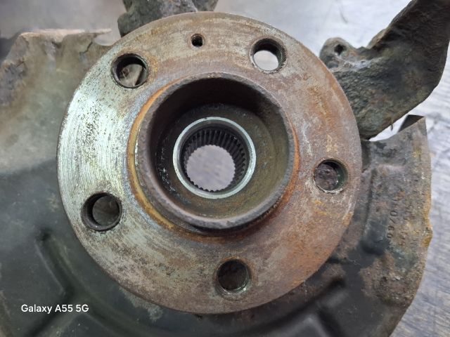 bontott SKODA FABIA I Jobb első Csonkállvány Kerékaggyal