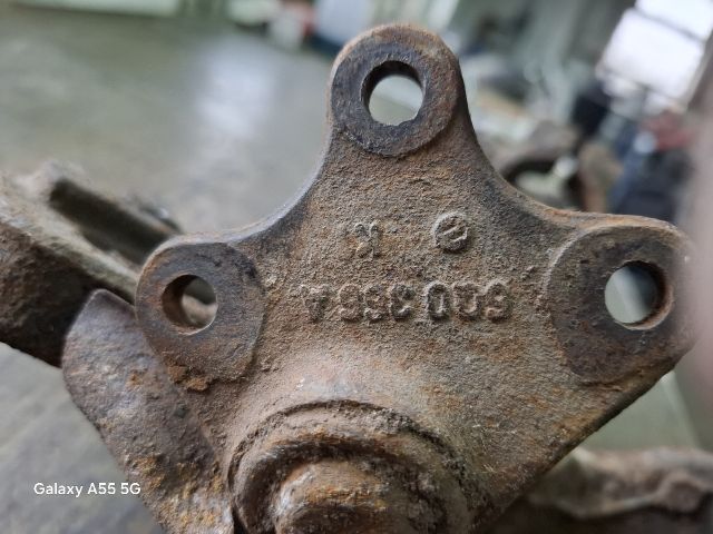 bontott SKODA FABIA I Jobb első Csonkállvány Kerékaggyal