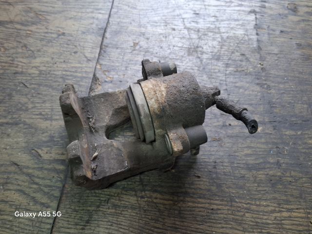 bontott SKODA FABIA I Jobb első Féknyereg Munkahengerrel