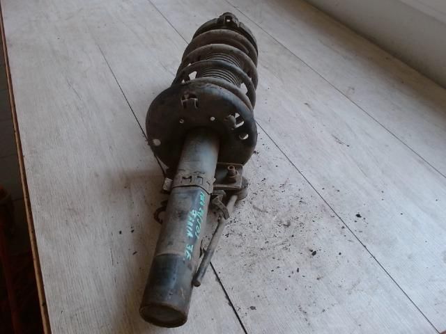 bontott SKODA FABIA I Jobb első Gólyaláb (Lengécsillapító, Rugó)