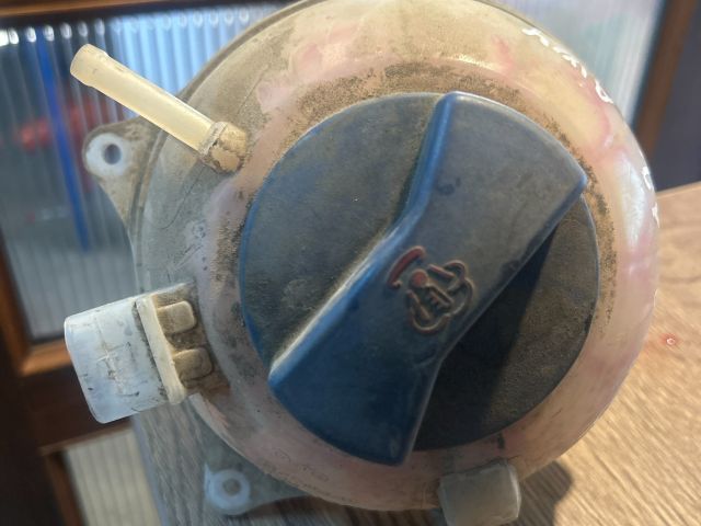 bontott SKODA FABIA I Kiegyenlítő Tartály