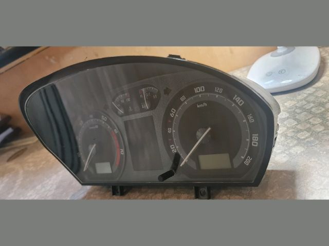 bontott SKODA FABIA I Kilométeróra