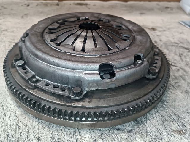 bontott SKODA FABIA I Kuplung Szett Lendkerékkel