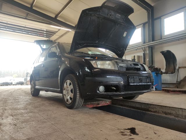 bontott SKODA FABIA I Motor Tartó Bak Bal