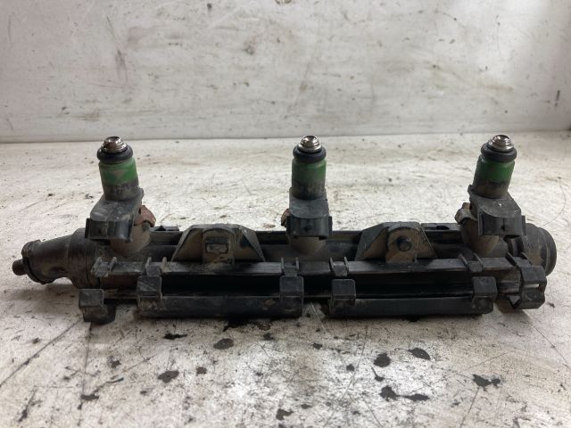 bontott SKODA FABIA I Porlasztó Sor / Híd