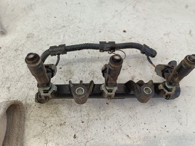 bontott SKODA FABIA I Porlasztó Sor / Híd