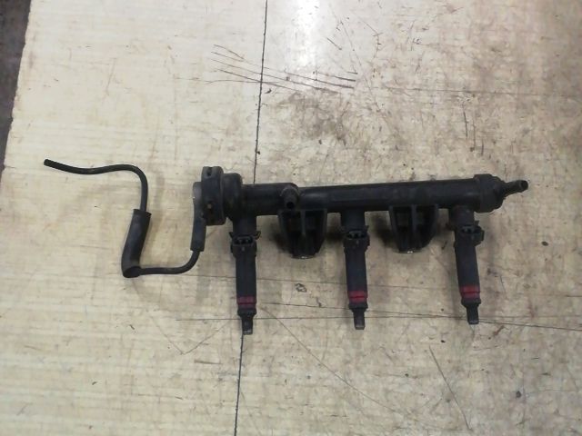 bontott SKODA FABIA I Porlasztó Sor / Híd