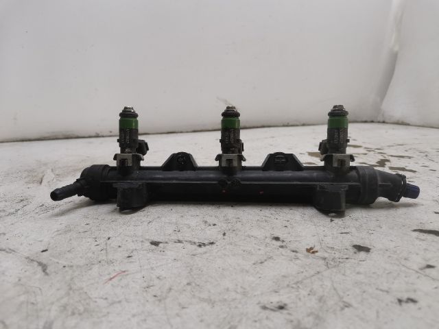 bontott SKODA FABIA I Porlasztó Sor / Híd