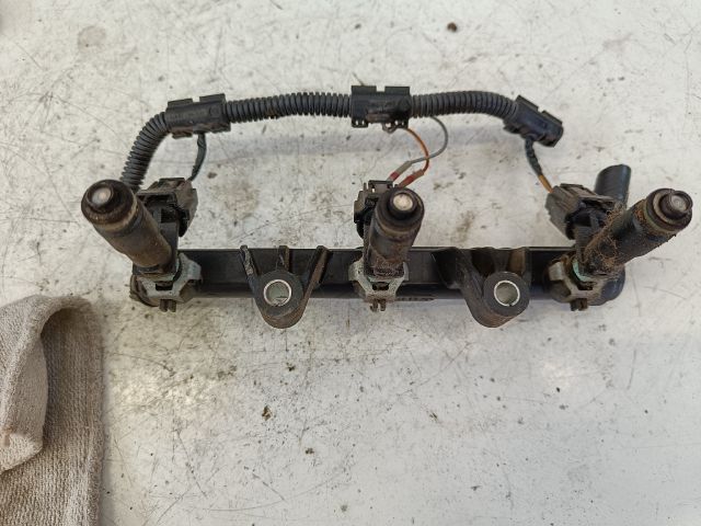 bontott SKODA FABIA I Porlasztó Sor / Híd