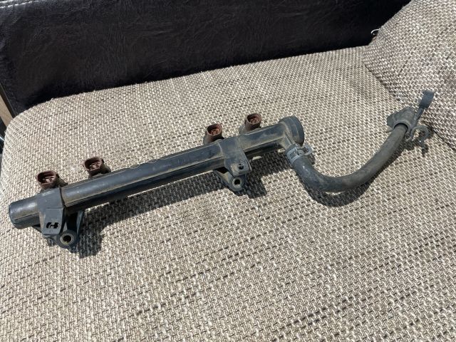 bontott SKODA FABIA I Porlasztó Sor / Híd