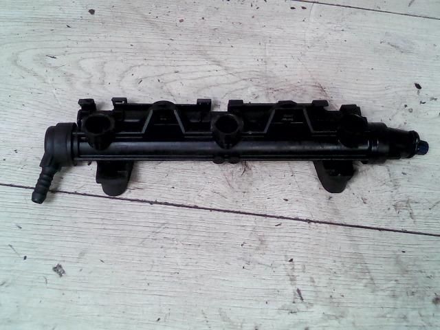 bontott SKODA FABIA I Porlasztó Sor / Híd