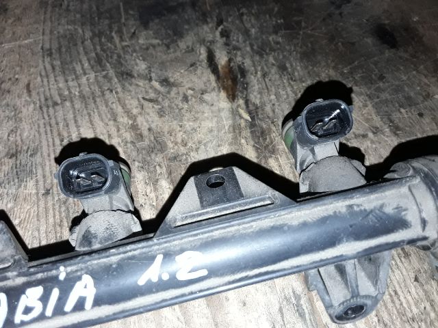 bontott SKODA FABIA I Porlasztó Sor / Híd