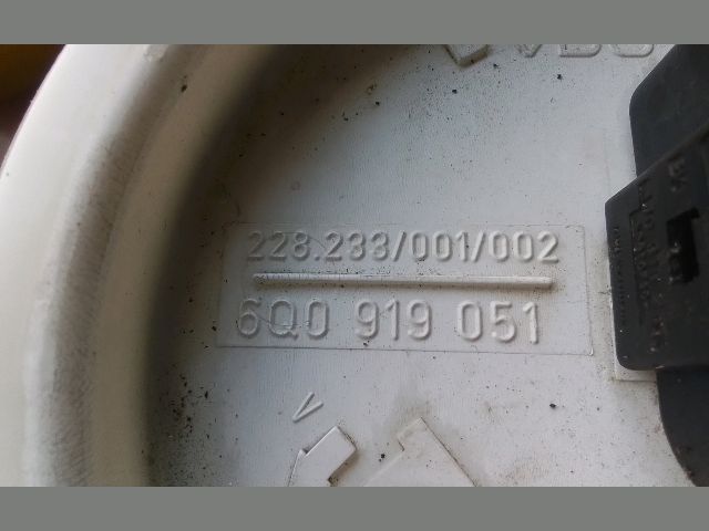 bontott SKODA FABIA I Üzemanyag Szivattyú