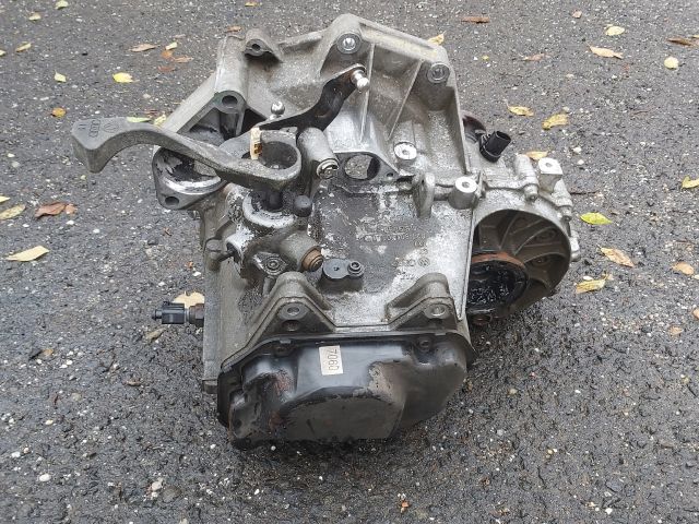 bontott SKODA FABIA I Váltó (Mechanikus)