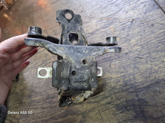 bontott SKODA FABIA I Váltó Tartó Bak (Pozíciófüggetlen)