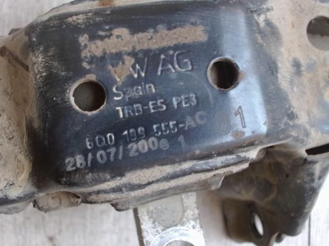 bontott SKODA FABIA I Váltó Tartó Bak (Pozíciófüggetlen)