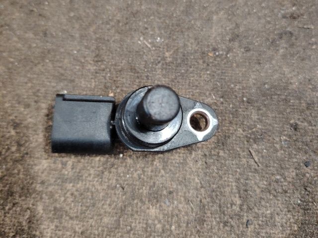 bontott SKODA FABIA I Vezérműtengely Fordulatszám Jeladó