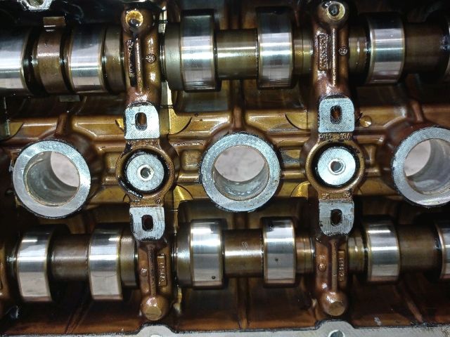 bontott SKODA FABIA I Vezérműtengely Házzal