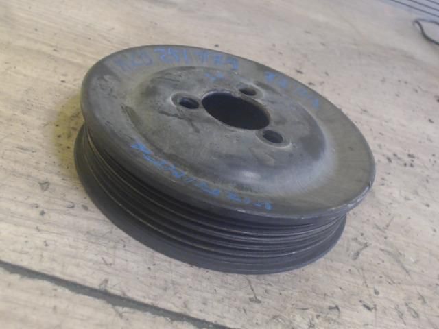 bontott SKODA FABIA I Vízpumpa Szíjtárcsa