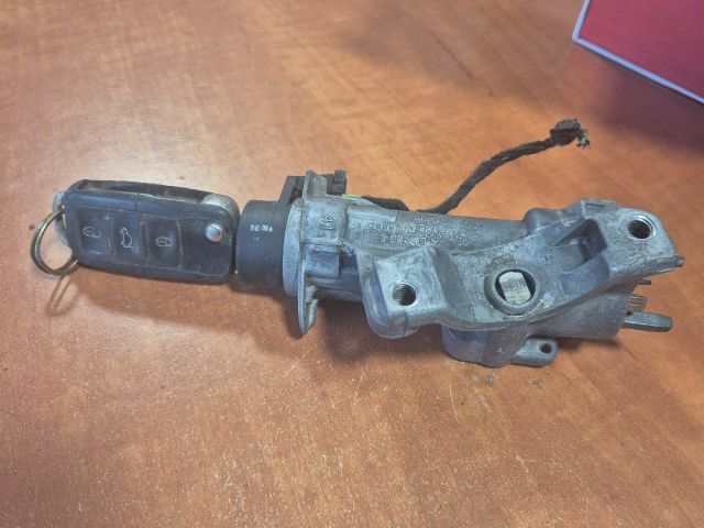 bontott SKODA FABIA I Gyújtáskapcsoló Házzal